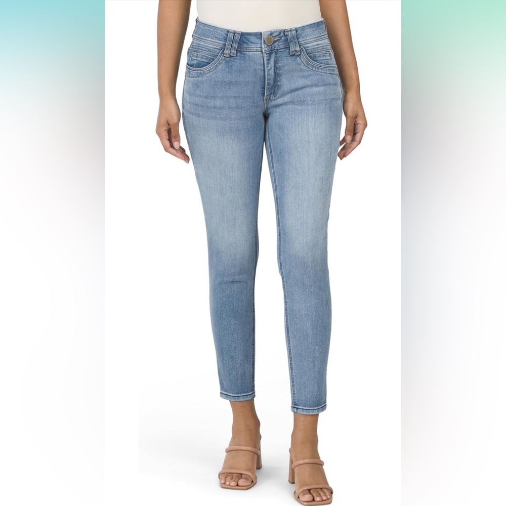 Democracy Women's Skinny Jeans - Light Blue